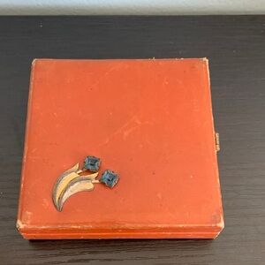 Vintage Leda Leather Compact with Flower Accents